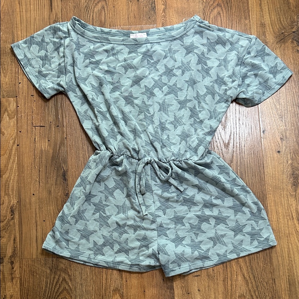 Ew never worn Pink Lily Fallen Star shorts romper